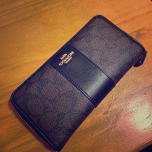 Coach zip wallet
